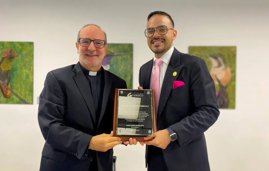 Reconocimiento Luis Felipe Gómez, S.J. como presidente CIDESCO Reconocimiento Luis Felipe Gómez, S.J. como presidente CIDESCO