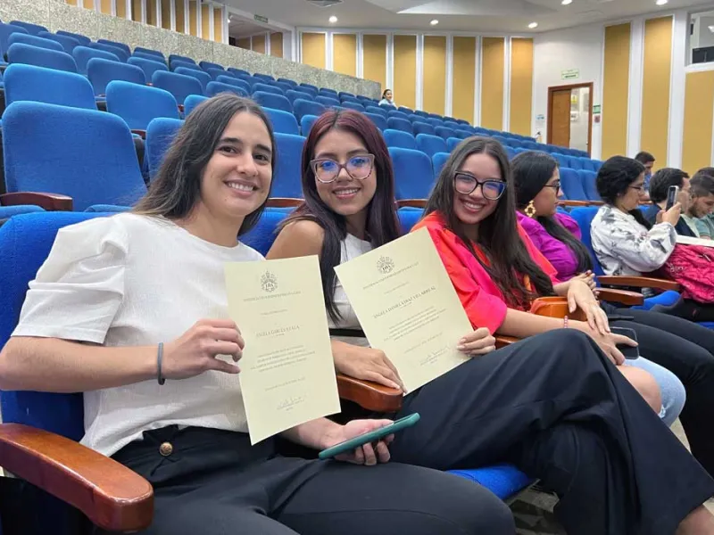 Programa de Derecho brindó acto conmemorativo a estudiantes destacados en las pruebas Saber Pro