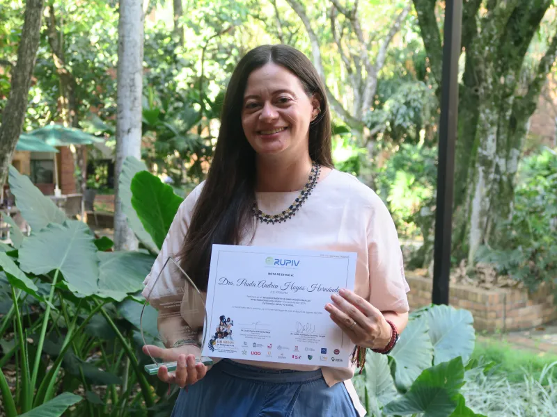 Paula Hoyos, investigadora Javeriana  Paula Hoyos, investigadora Javeriana