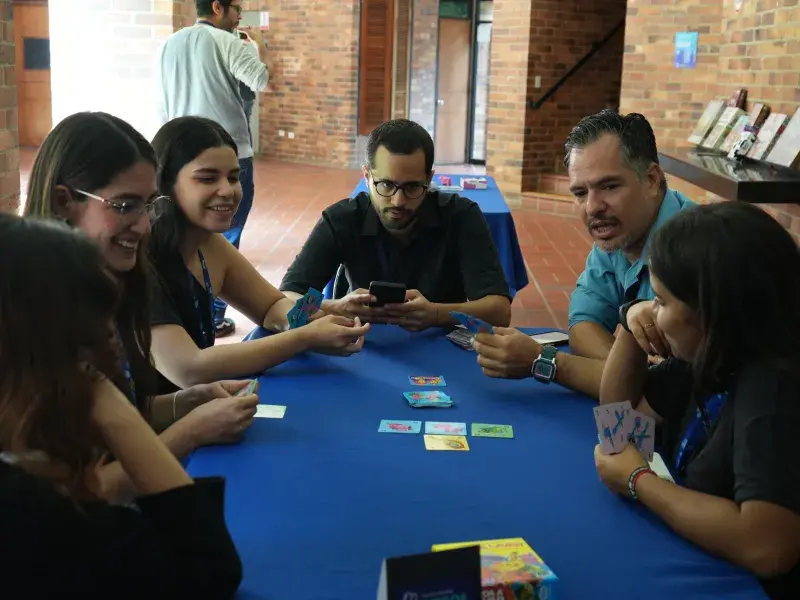  I Encuentro Nacional en Juegos, Innovación y Educación realizado en Cali  